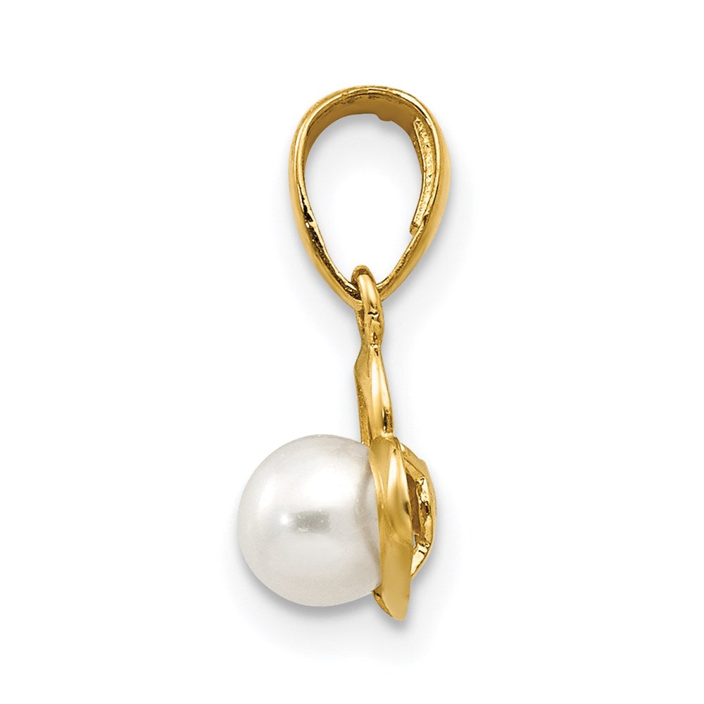 14k Freshwater Cultured Pearl in Heart Childrens Pendant